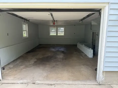 211 East Dresser Road Dekalb IL 60115