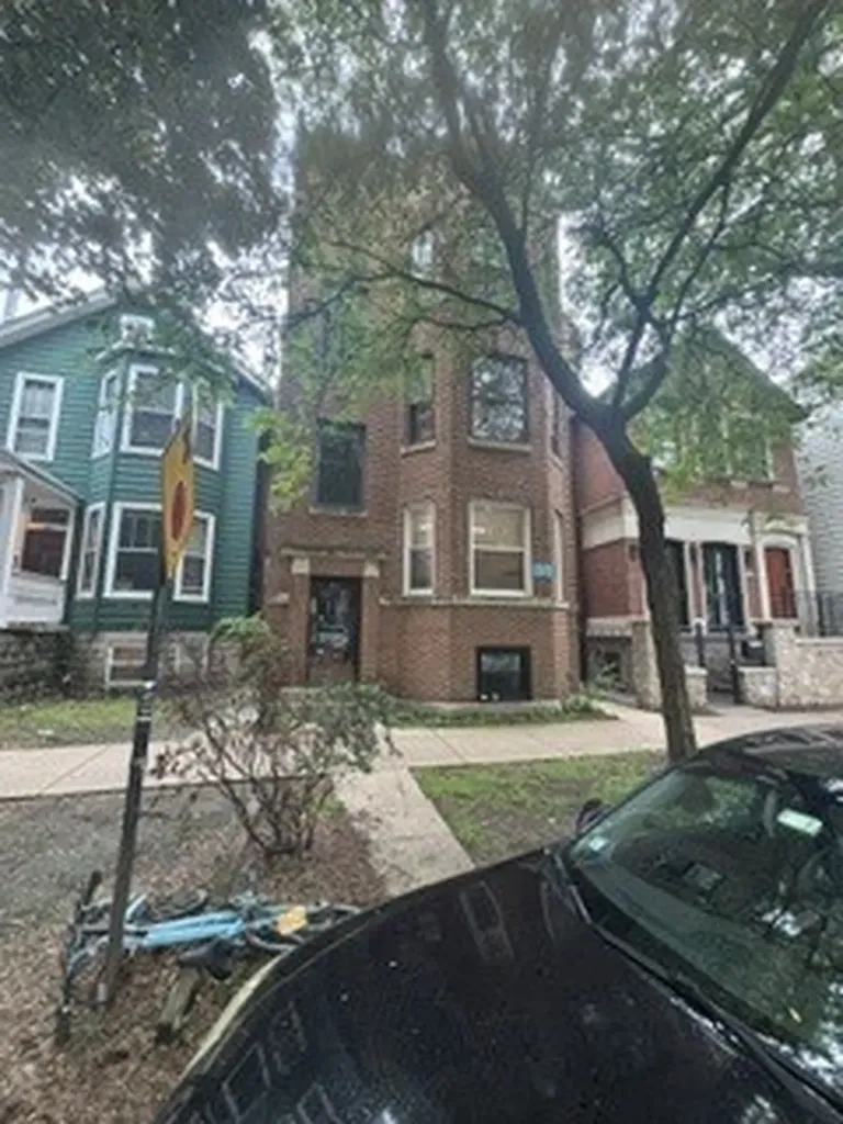 3111 North Racine Avenue Chicago IL 60657