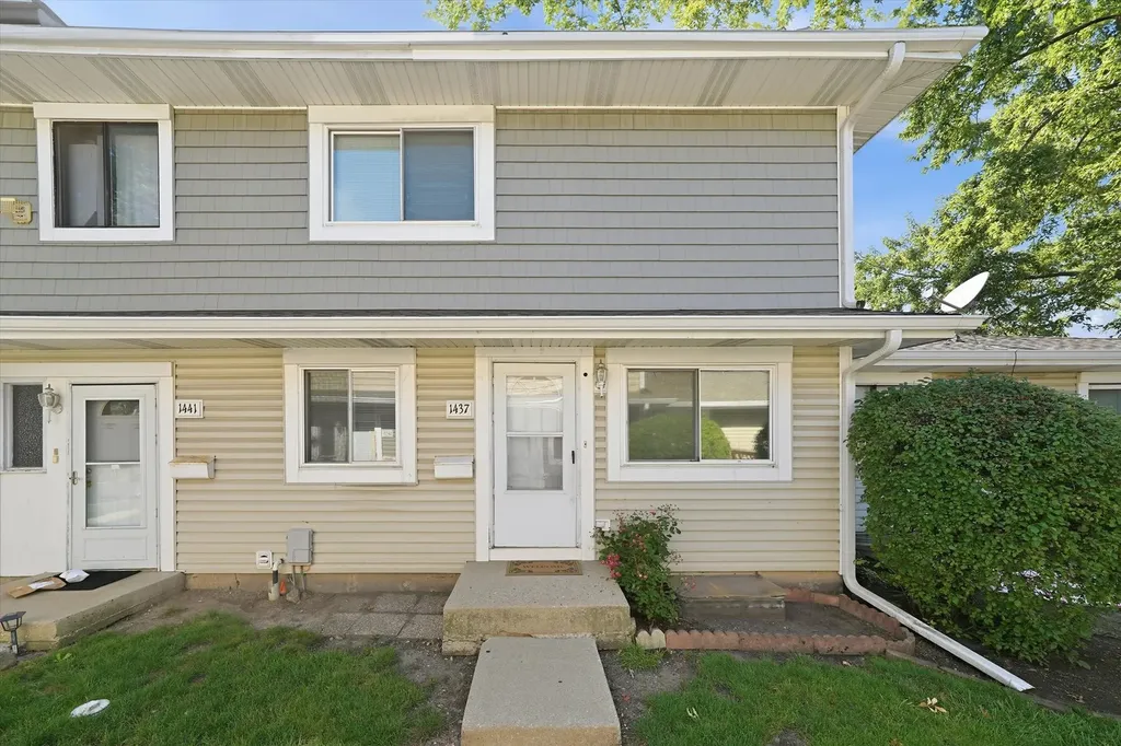 1437 Sutter Drive Hanover Park IL 60133