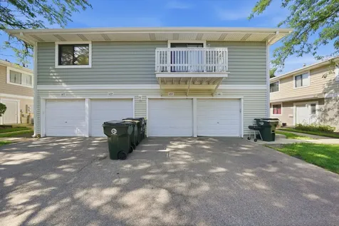 1437 Sutter Drive Hanover Park IL 60133
