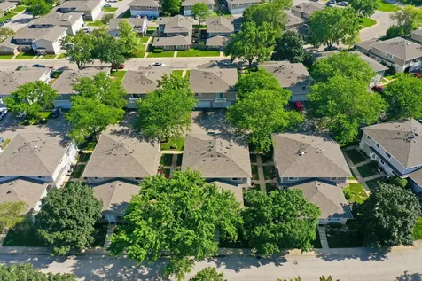 1437 Sutter Drive Hanover Park IL 60133