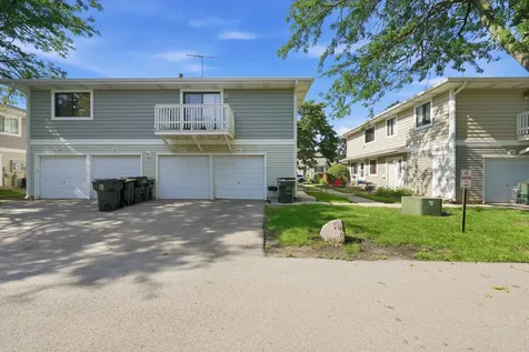 1437 Sutter Drive Hanover Park IL 60133