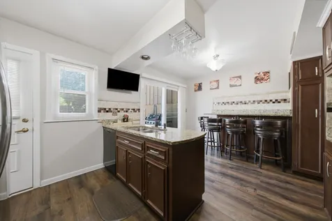 10603 Drummond Place Melrose Park IL 60164