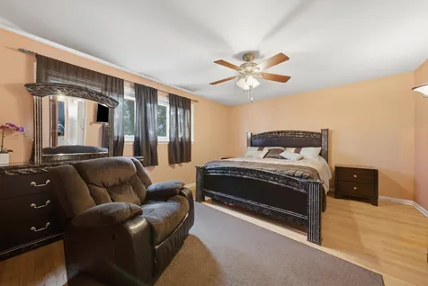 10603 Drummond Place Melrose Park IL 60164