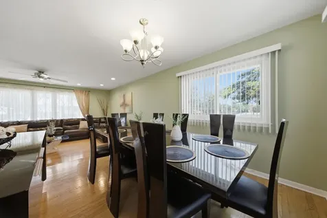 10603 Drummond Place Melrose Park IL 60164