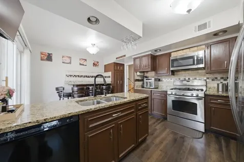 10603 Drummond Place Melrose Park IL 60164