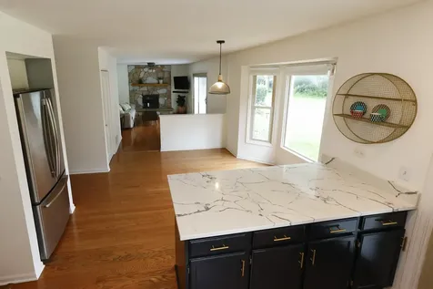 608 Thackeray Lane Fox River Grove IL 60021