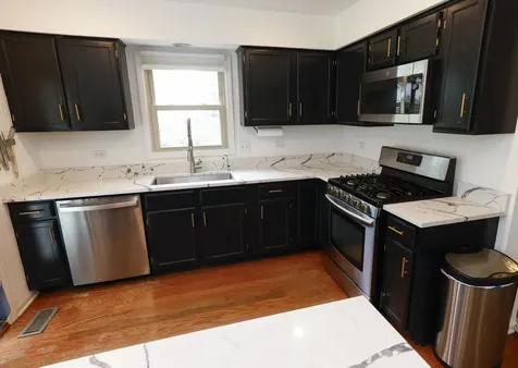608 Thackeray Lane Fox River Grove IL 60021