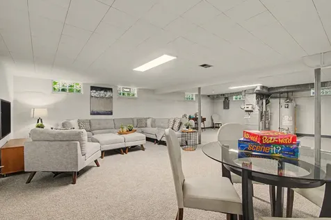 1112 South Maple Avenue Oak Park IL 60304