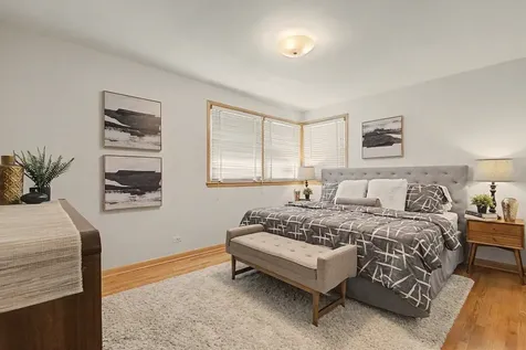 1112 South Maple Avenue Oak Park IL 60304