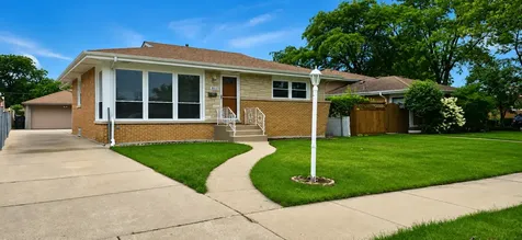 8607 North Osceola Avenue Niles IL 60714