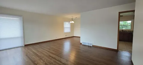8607 North Osceola Avenue Niles IL 60714