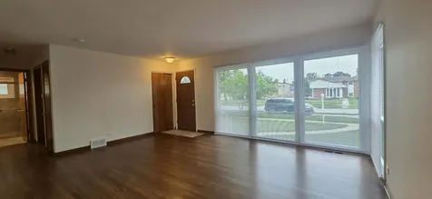 8607 North Osceola Avenue Niles IL 60714