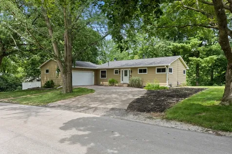 113 31ST Avenue Moline IL 61265