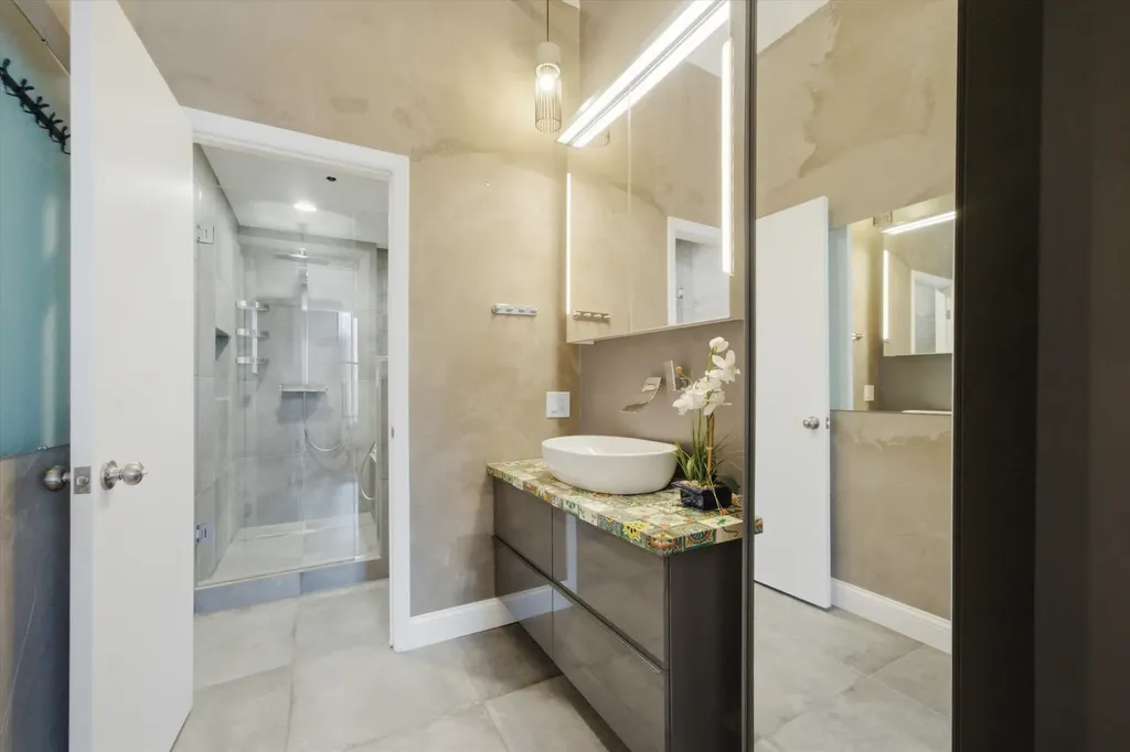 633 South Plymouth Court Chicago IL 60605