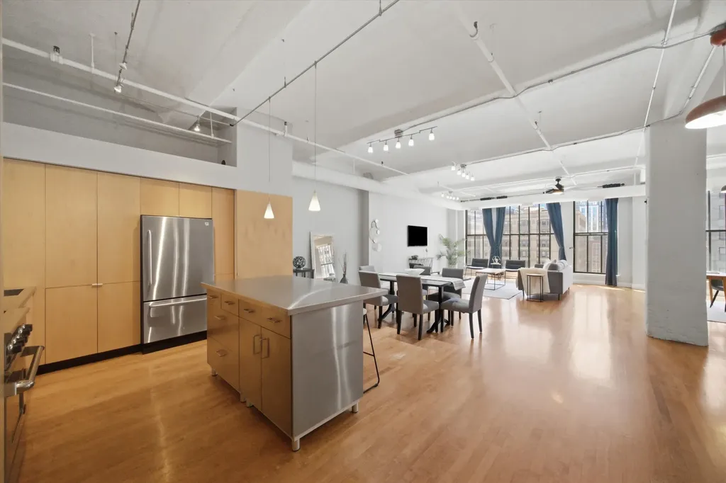 633 South Plymouth Court Chicago IL 60605