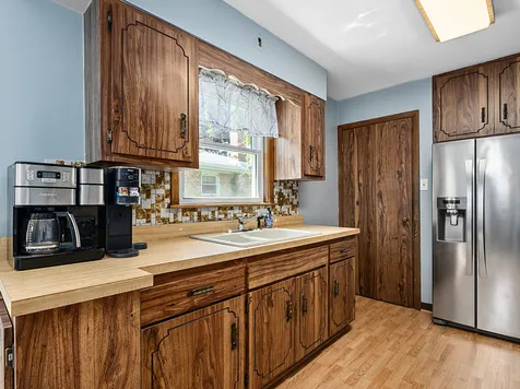 2844 West 100th Place Evergreen Park IL 60805