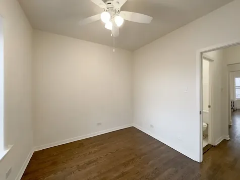 2633 West Ainslie Street Chicago IL 60625
