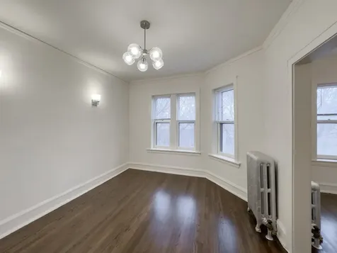 2633 West Ainslie Street Chicago IL 60625