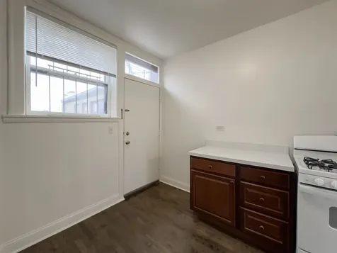 2633 West Ainslie Street Chicago IL 60625