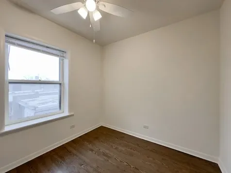 2633 West Ainslie Street Chicago IL 60625