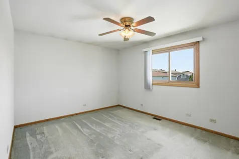 14804 Le Claire Avenue Midlothian IL 60445
