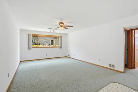 14804 Le Claire Avenue Midlothian IL 60445