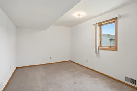 14804 Le Claire Avenue Midlothian IL 60445