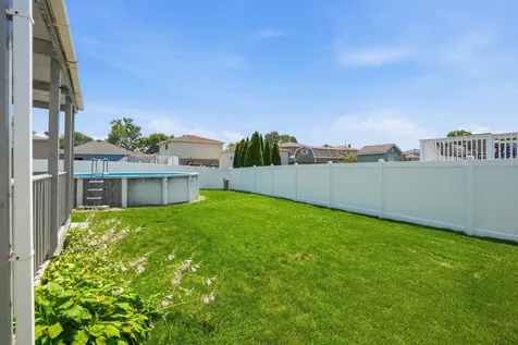 14804 Le Claire Avenue Midlothian IL 60445