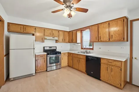 14804 Le Claire Avenue Midlothian IL 60445