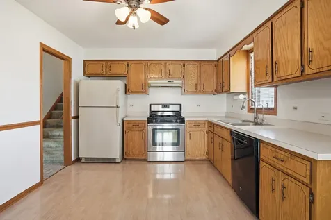14804 Le Claire Avenue Midlothian IL 60445