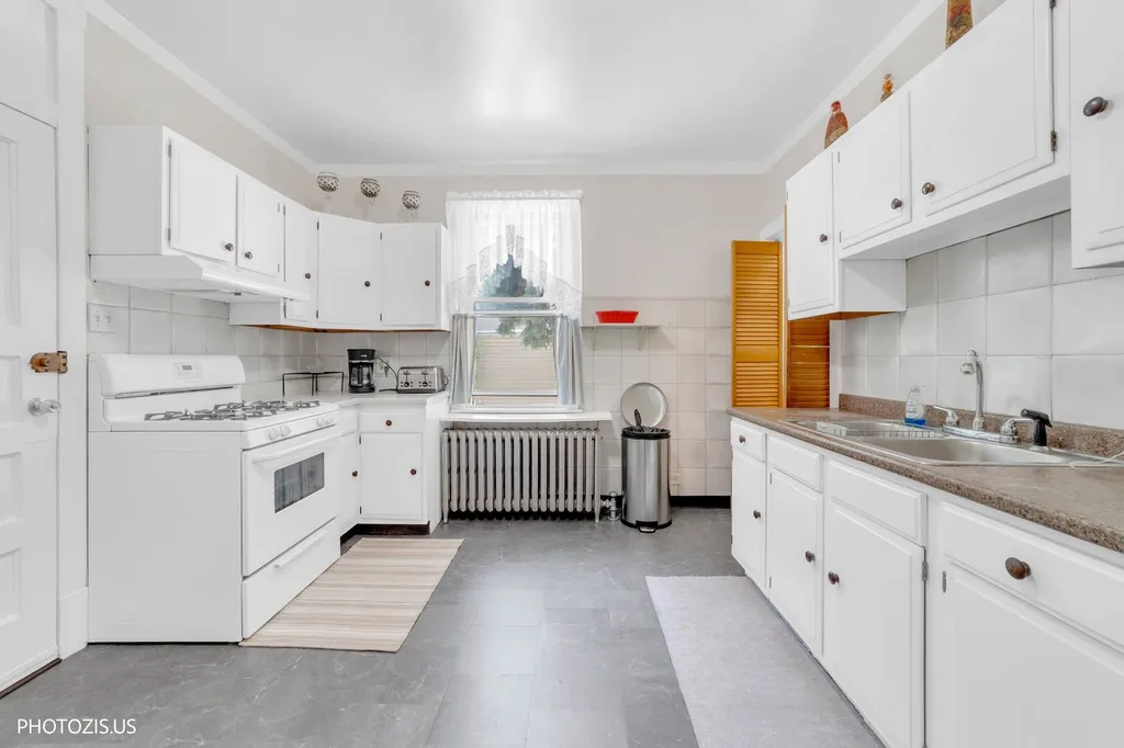 4141 North Mobile Avenue Chicago IL 60634