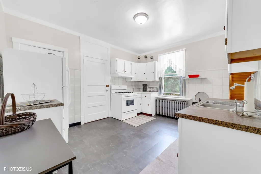 4141 North Mobile Avenue Chicago IL 60634