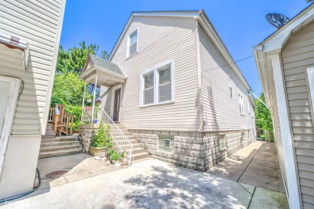 4141 North Mobile Avenue Chicago IL 60634