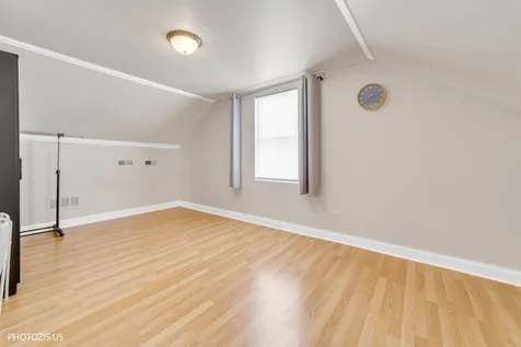 4141 North Mobile Avenue Chicago IL 60634