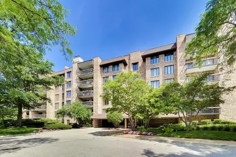 3860 Mission Hills Road Northbrook IL 60062