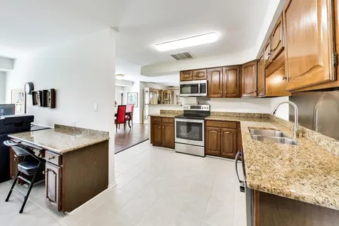 3860 Mission Hills Road Northbrook IL 60062