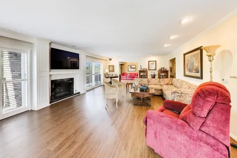 3860 Mission Hills Road Northbrook IL 60062