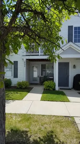 903 Silverstone Drive Carpentersville IL 60110