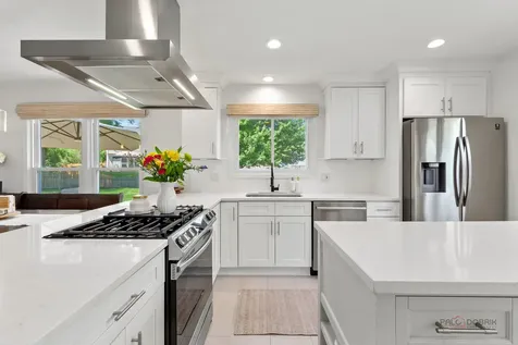 4126 North Yale Avenue Arlington Heights IL 60004