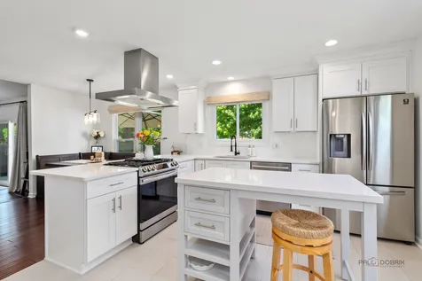 4126 North Yale Avenue Arlington Heights IL 60004