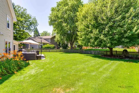 4126 North Yale Avenue Arlington Heights IL 60004