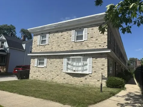 7721 South Coles Avenue Chicago IL 60649