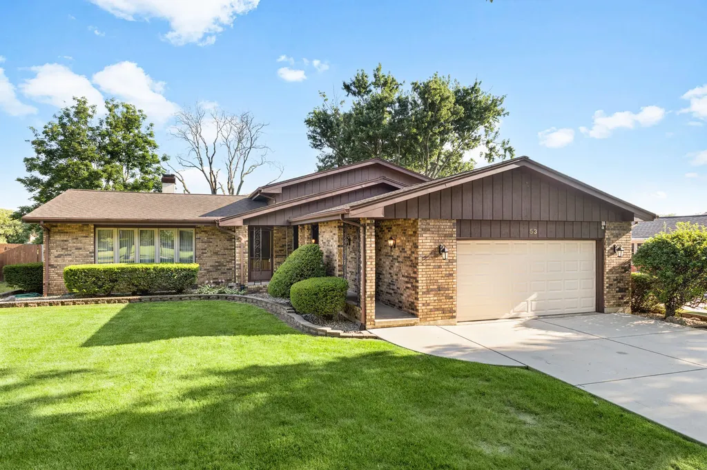 53 James Drive Westmont IL 60559