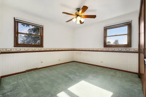 53 James Drive Westmont IL 60559