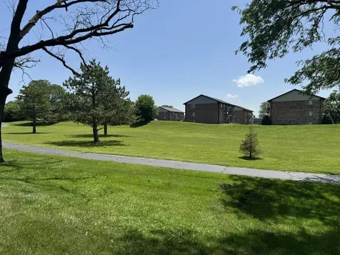 53 James Drive Westmont IL 60559