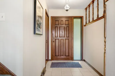 53 James Drive Westmont IL 60559