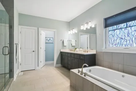 1465 Somerset Place Barrington IL 60010