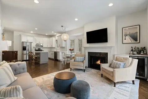 1310 West Fletcher Street Chicago IL 60657