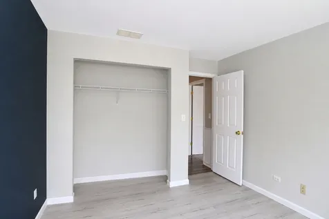 302 Windsor Court South Elgin IL 60177